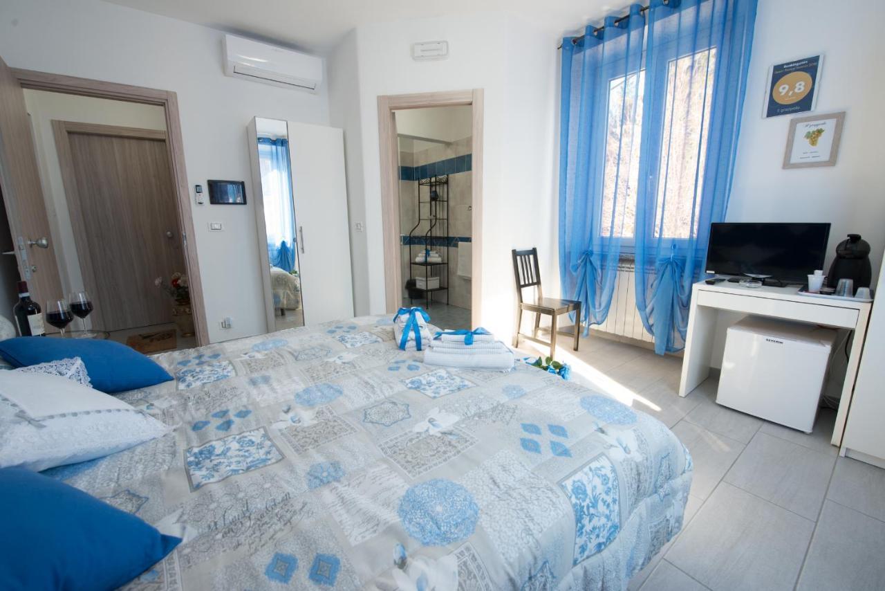 Il Grappolo -Affittacamere- กาวี ภายนอก รูปภาพ